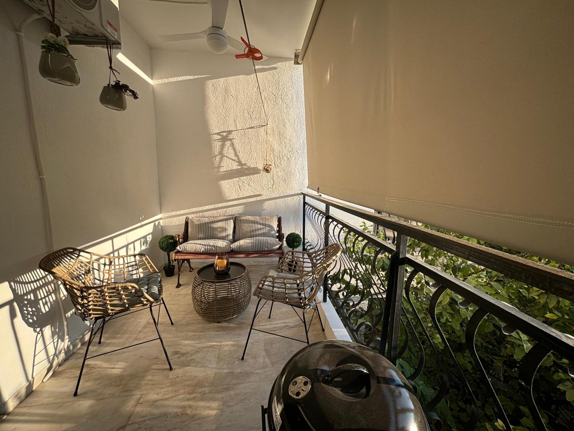 Garden Vibes Glyfada Apartamento Atenas